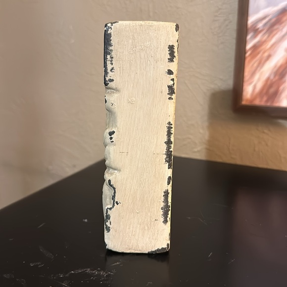 ⚜️ Shabby-Chic metal / ceramic graphic accent piece - Picture 2 of 3